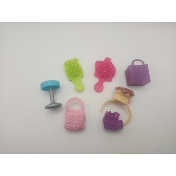 Lot of 7 Shopkins Happy Places Shoppies Accessories Purses Furniture Figures - Picture 2 of 3